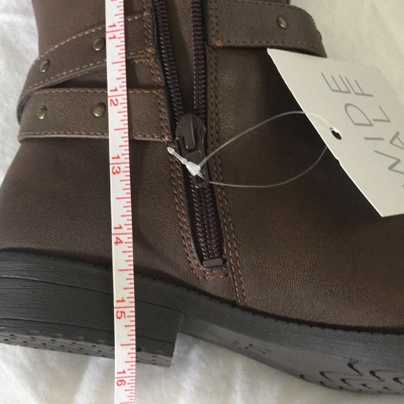 Women’s Vicky boots size 8 medium with wide calf - Picture 12 of 13